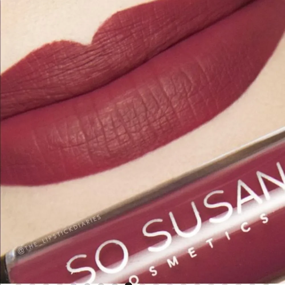 ✨ HP✨SO SUSAN Liquid Matte in Raisin Flesh✨